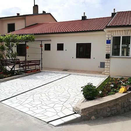 Apartment And Rooms Markovic Senj  Exterior photo